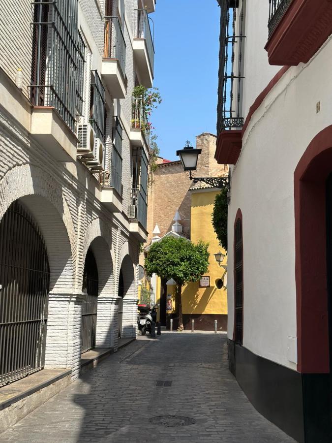 Apartamento Acogedor Y Moderno En Pleno Centro De Sevilla Con Parking Gratis Exterior photo