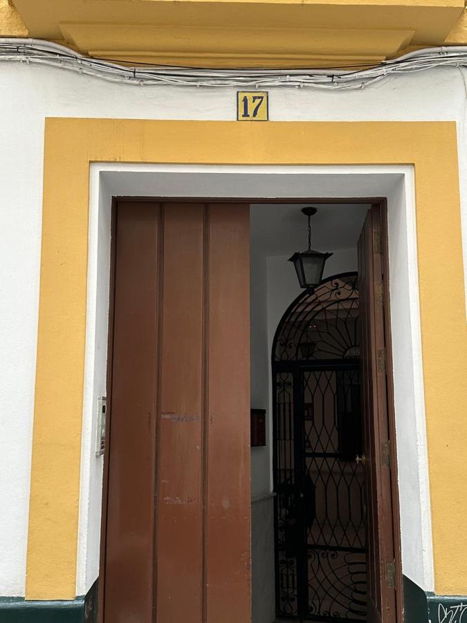 Apartamento Acogedor Y Moderno En Pleno Centro De Sevilla Con Parking Gratis Exterior photo