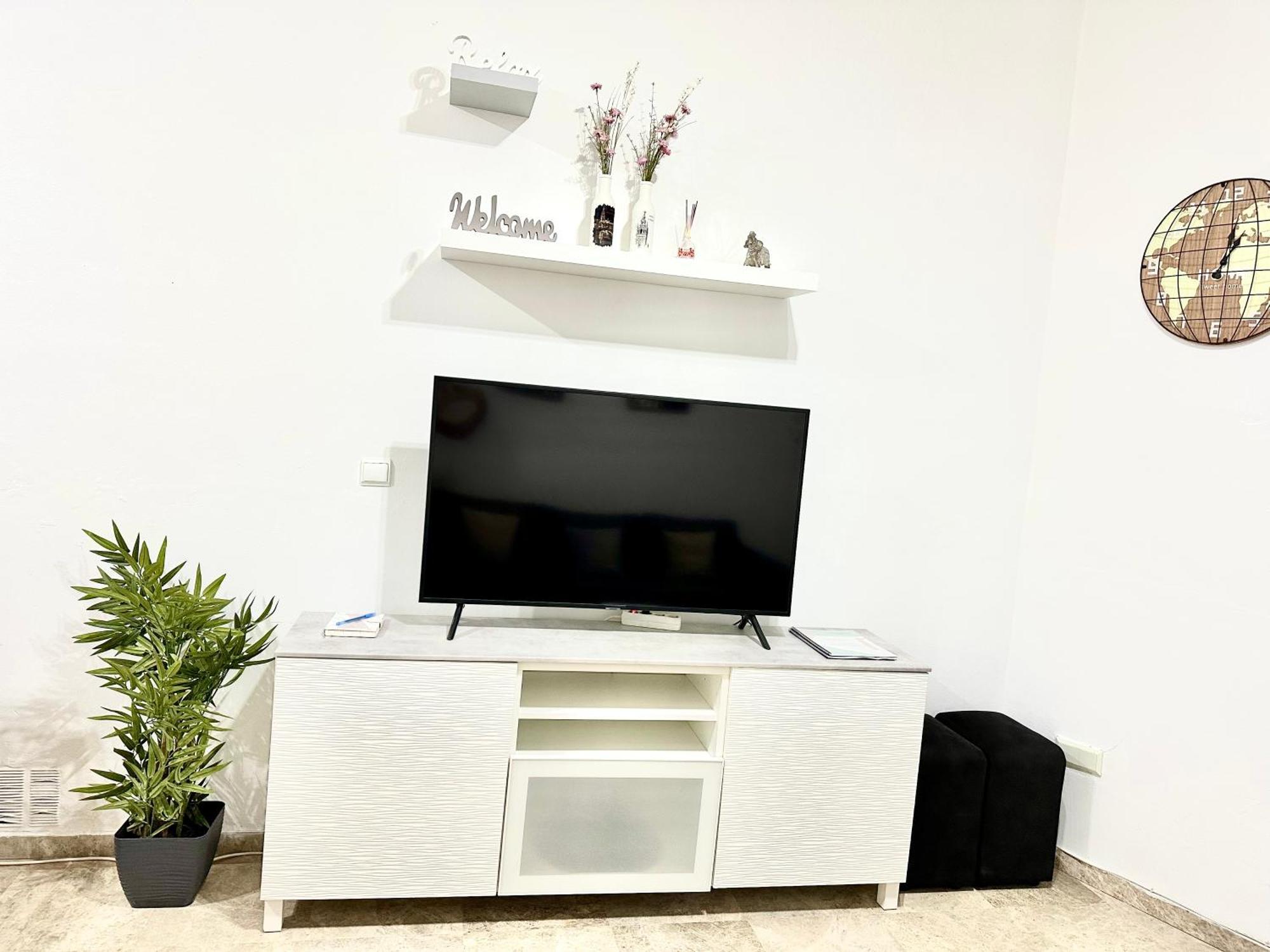 Apartamento Acogedor Y Moderno En Pleno Centro De Sevilla Con Parking Gratis Exterior photo